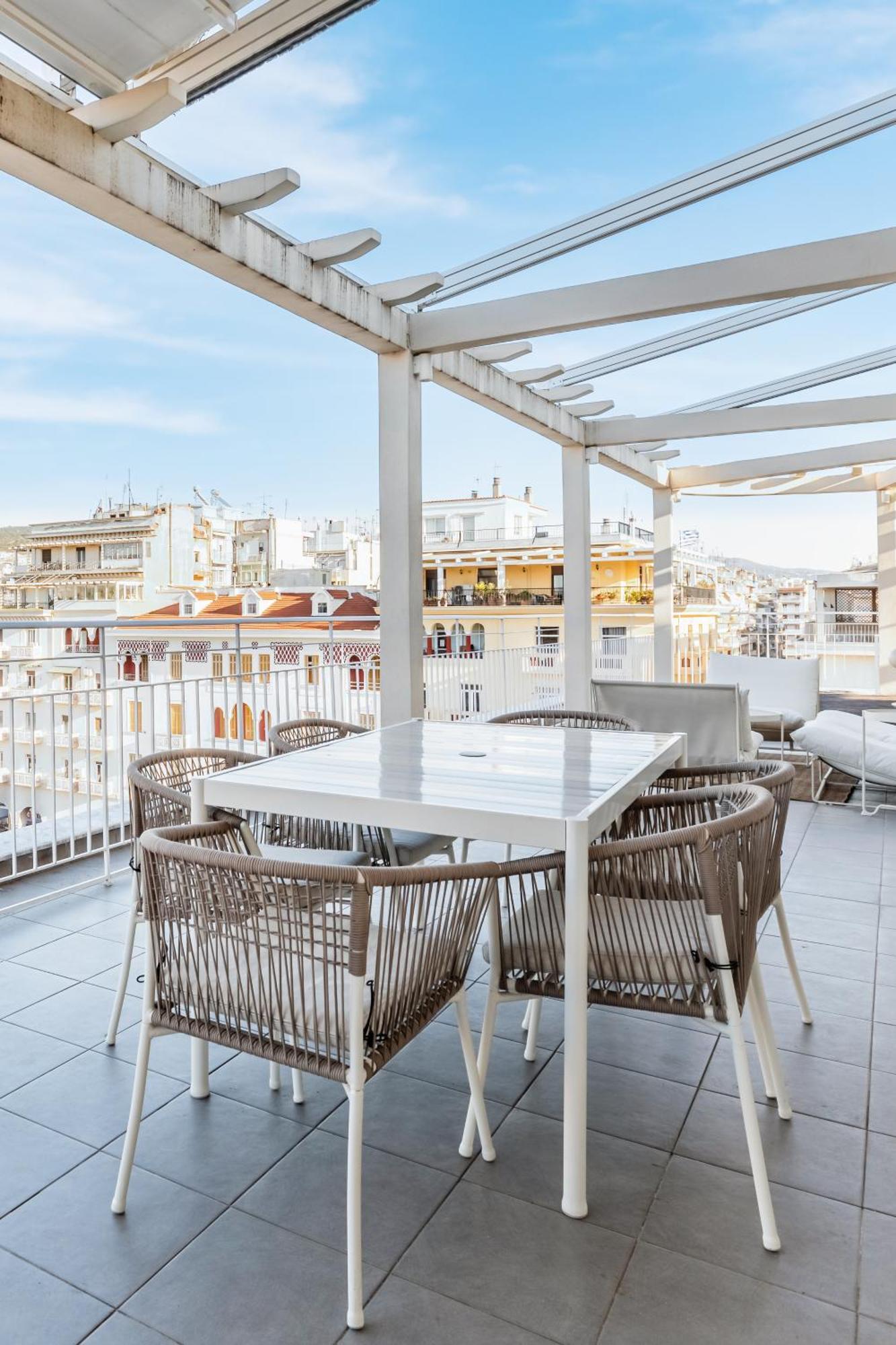Appartement Apollo, Luxe Aristotelous Penthouse, View *